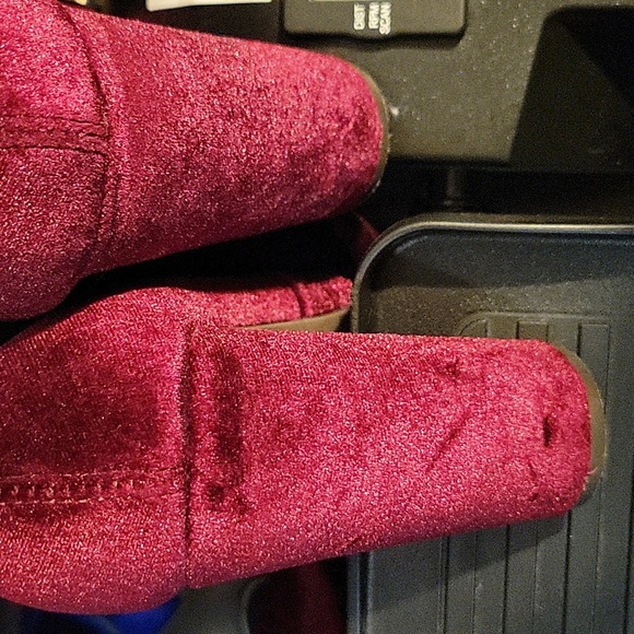☆☆ Host Pick☆Philipa Over the Knee Velour Boot - Picture 9 of 11